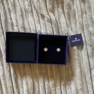 Swarovski Una Set (only the earrings)  Rhodium Plated